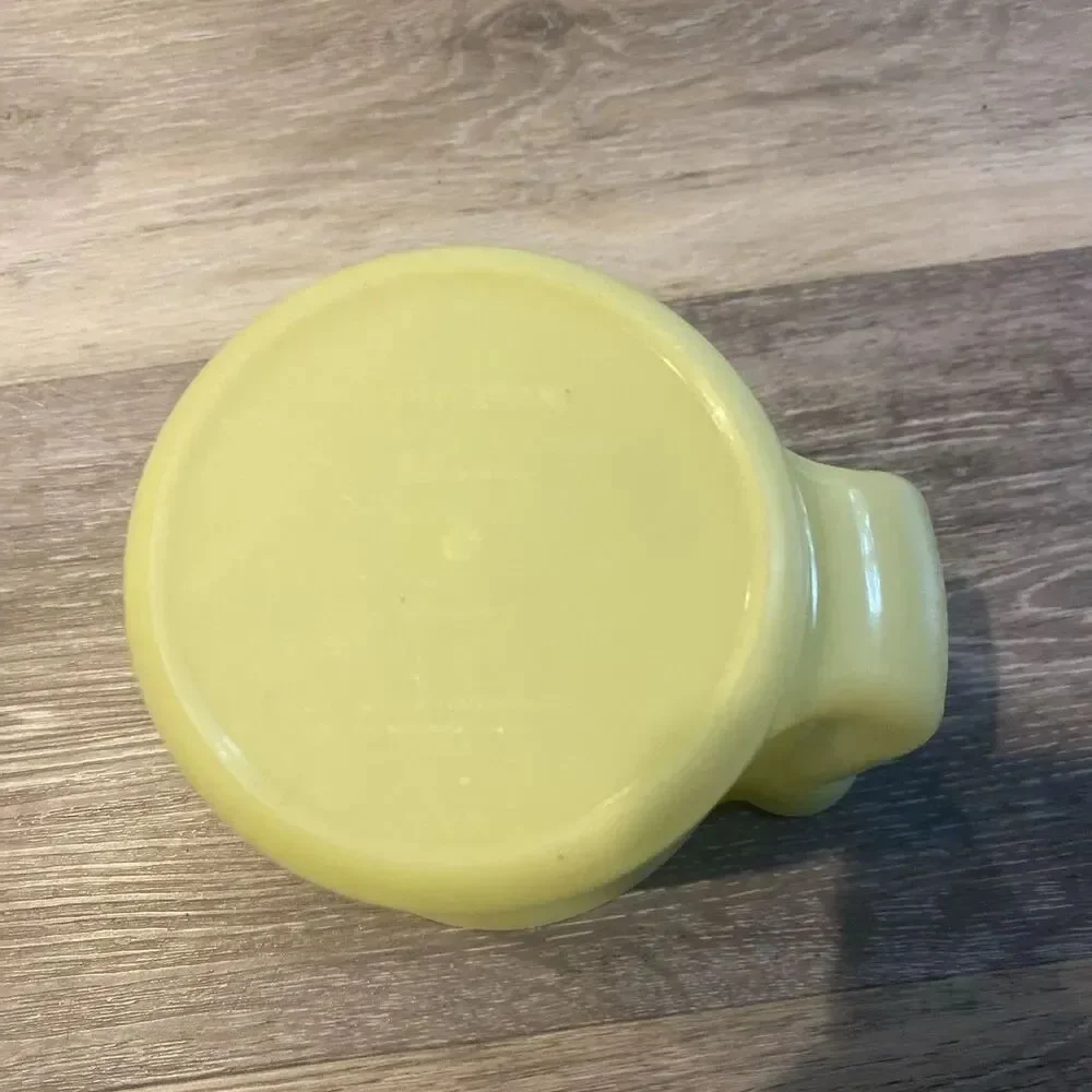 TUPPERWARE CREAMER PITCHER #131-1 FLIP TOP 131-2 1954- Millionaire Line Vtg